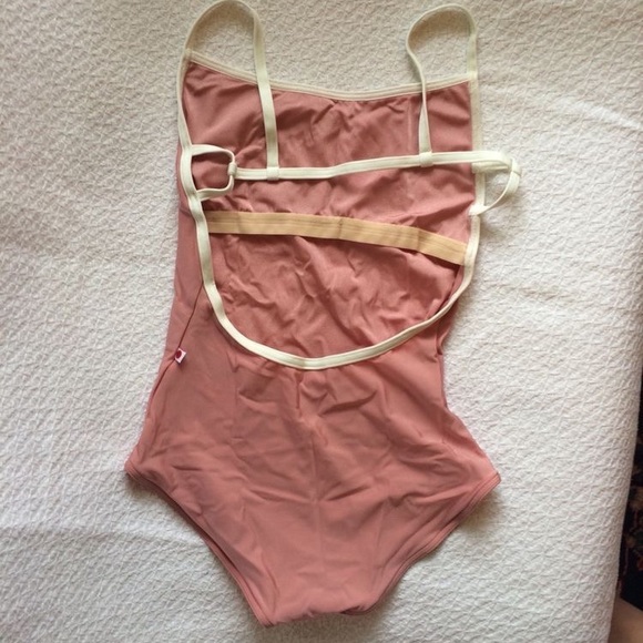 ISO YUMIKO LEOTARDS! - Picture 6 of 8